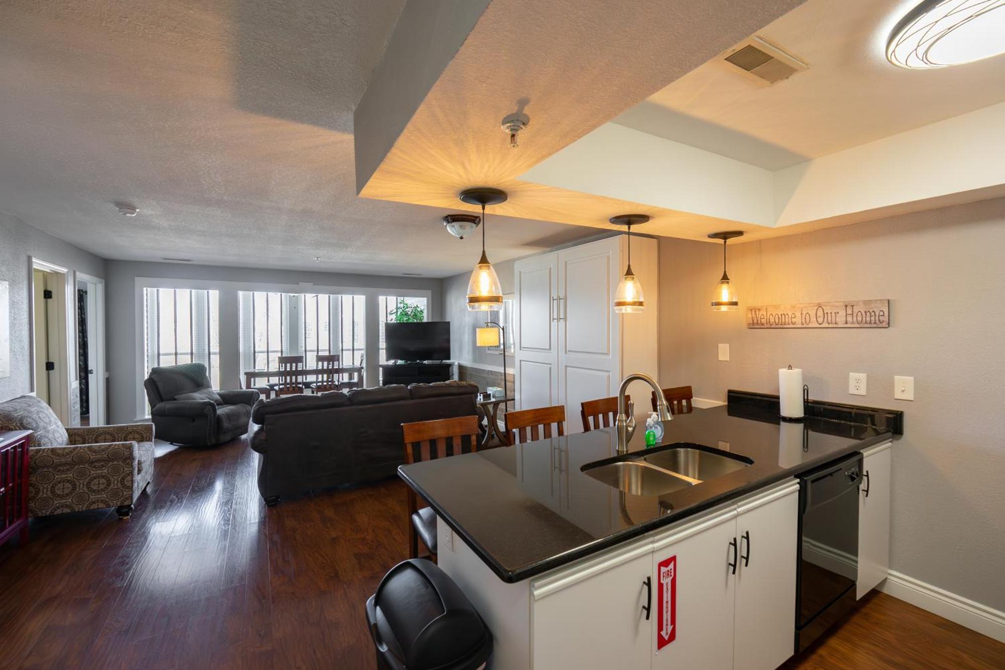 2Br Walk-In Condo - Near The 76 Strip - Free Wifi - Pool - Free Tickets Included - Clb-3 แบรนสัน ภายนอก รูปภาพ