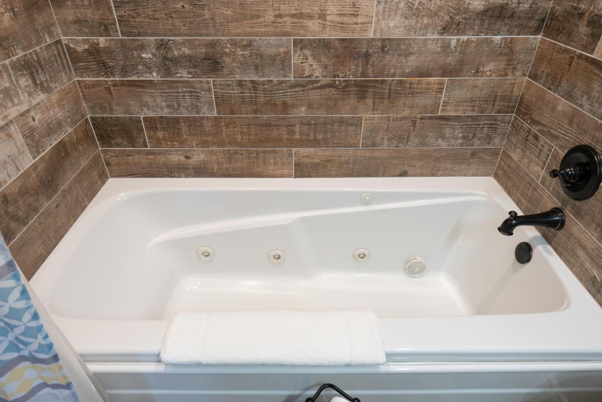 2Br Walk-In Condo - Near The 76 Strip - Free Wifi - Pool - Free Tickets Included - Clb-3 แบรนสัน ภายนอก รูปภาพ